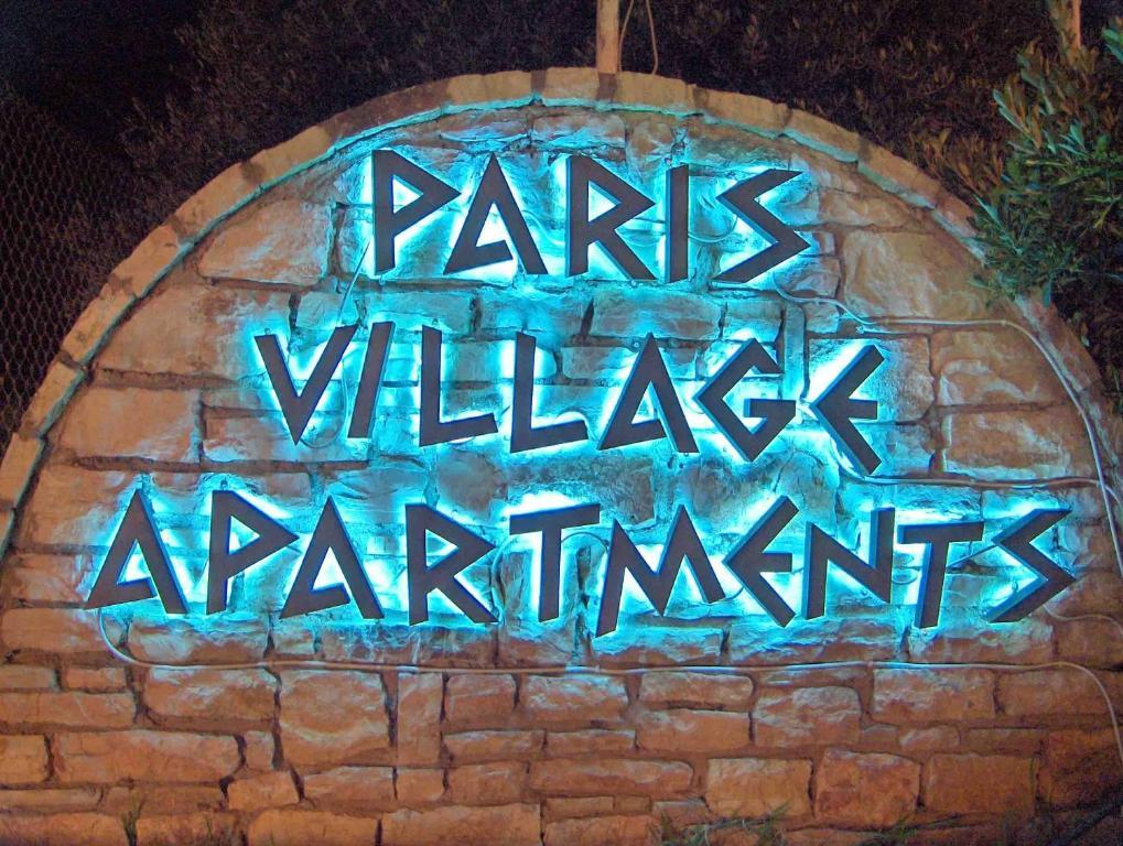 Paris Village Apartments 克拉尼 外观 照片